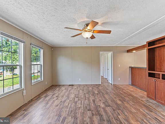 5th image of 26100 Duncan Ave