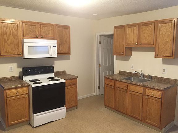 2nd image of 43 Woodland St #2
