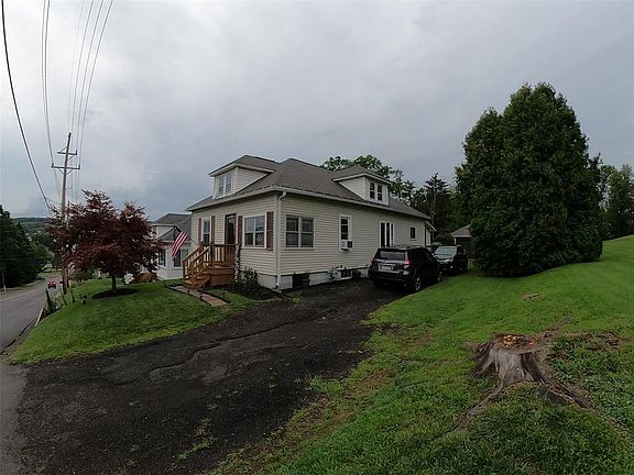 4th image of 1813 Pine St