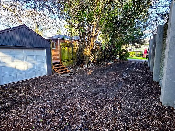 5th image of 2311 N 88th St