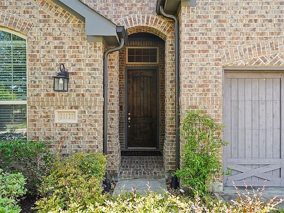 2nd image of 21127 Shelbyville Dr