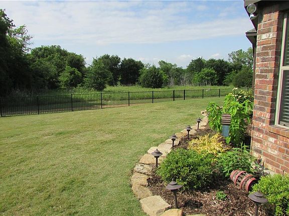 5th image of 2228 Benjamin Creek Dr