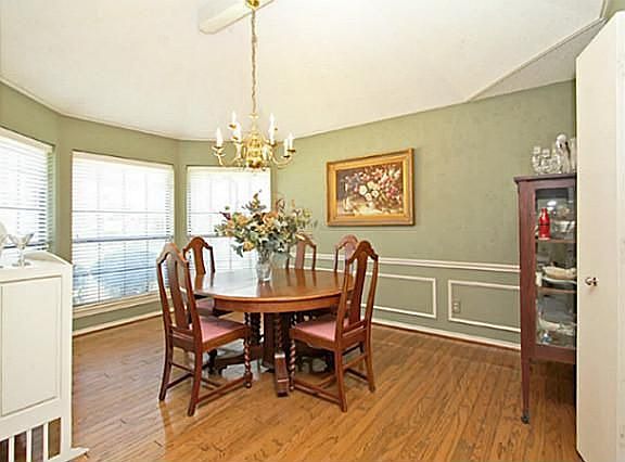 4th image of 1306 Waterford Pl