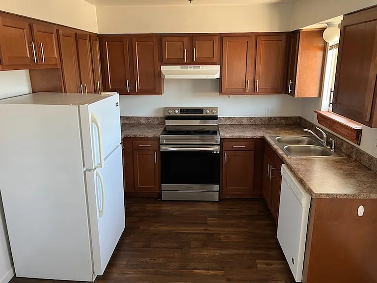 3129 E Locust St — Photo 10