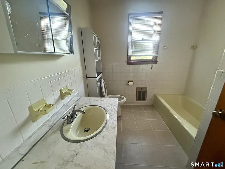 463 Pierpont Rd #2-4 — Photo 10