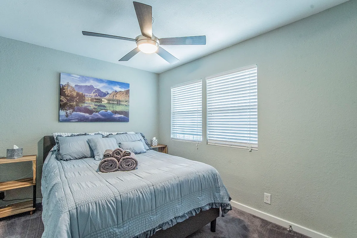 Photo 2 of 11 - Gentilly Cir - Austin, TX Second furnished room with full-size bed - Gentilly Cir