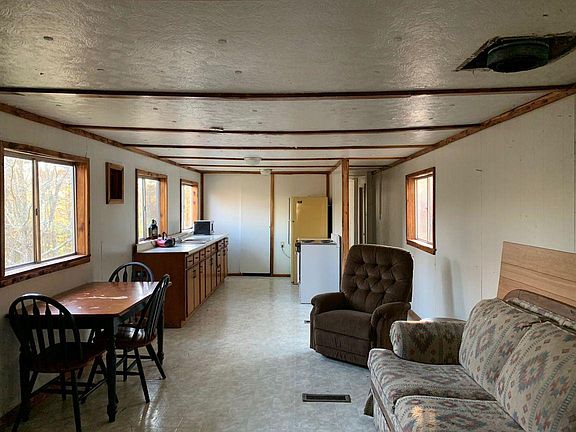 5th image of 274 Highlander Dr