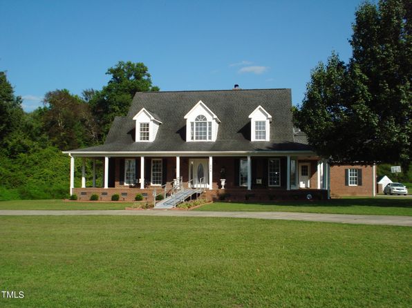 334 Ira B Tart Rd, Dunn, NC 28334