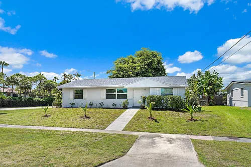12015 Colony Ave Photo 1