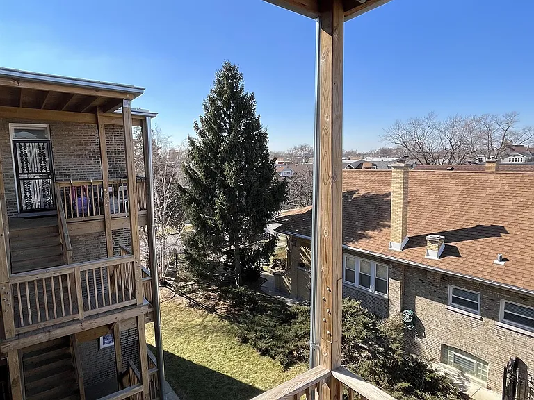 2834 North Lockwood Avenue - 3D — Photo 17