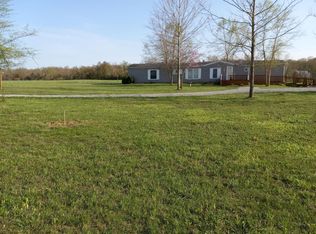 8606 Peach Orchard Rd, Hillsboro, OH 45133