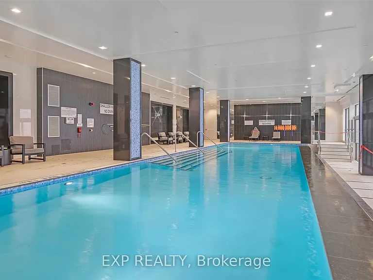 15 Zorra St #Penthouse 04 — Photo 21