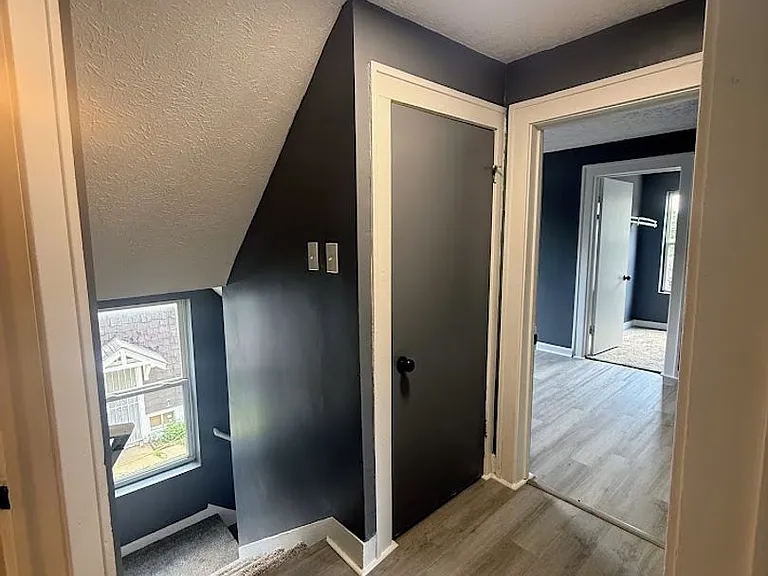 799 Fess Ave — Photo 16