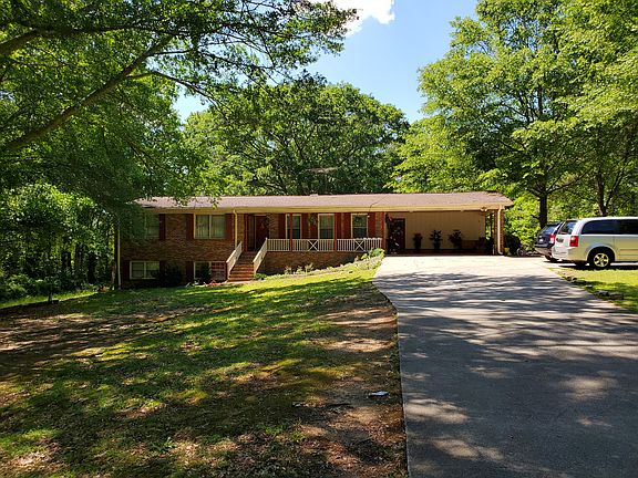2nd image of 1531 Remington Ct SE