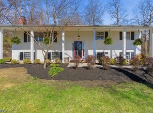 97 Mount Rascal Rd, Hackettstown, NJ 07840