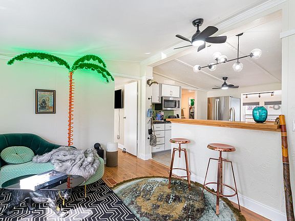 4th image of 53 Crooked Island Circle