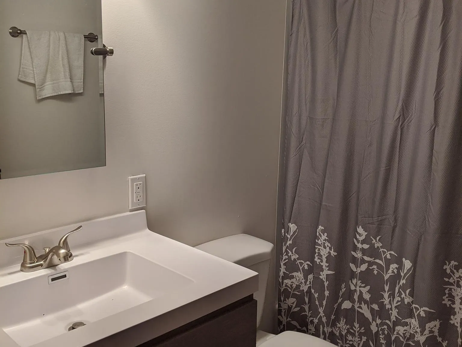 3 bed, 848 sqft, $1,450 — Photo 4