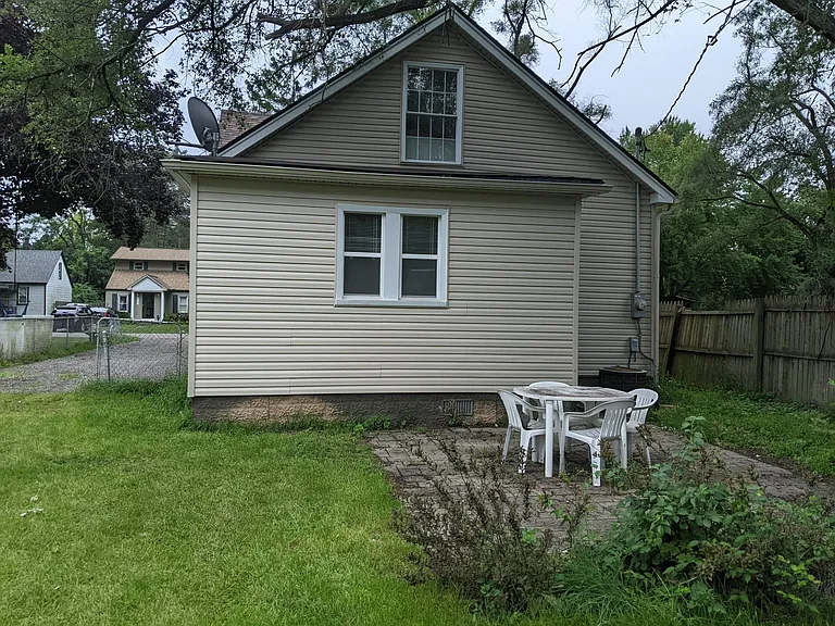 21344 Seminole St — Photo 29