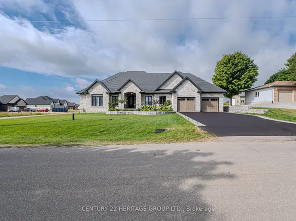 18 Bannister St, Brant, ON N0E 1R0