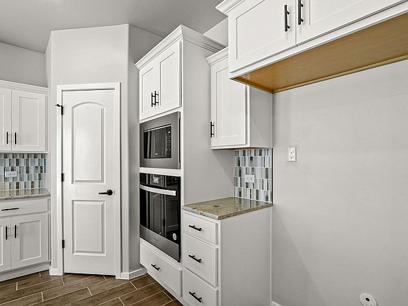 5th image of 12928 Pontesbury Dr