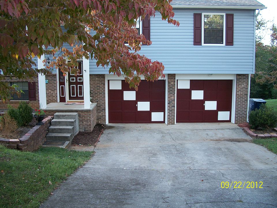 2nd image of 2308 Bishops Bridge Rd