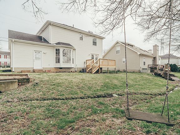 5th image of 381 N Birchwood Dr