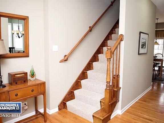 2nd image of 16430 S Arbor Dr