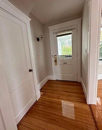 5th image of 679-681 Belmont St #1