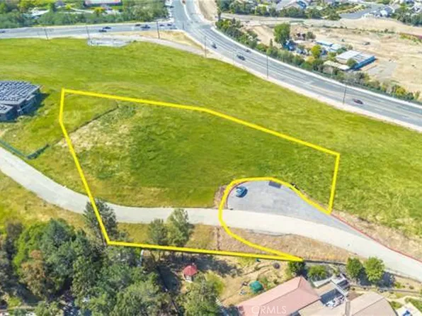 15200 Woodglen Dr, Chino Hills, CA 91709