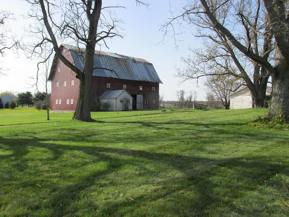 2nd image of 1960 Hills Miller Rd