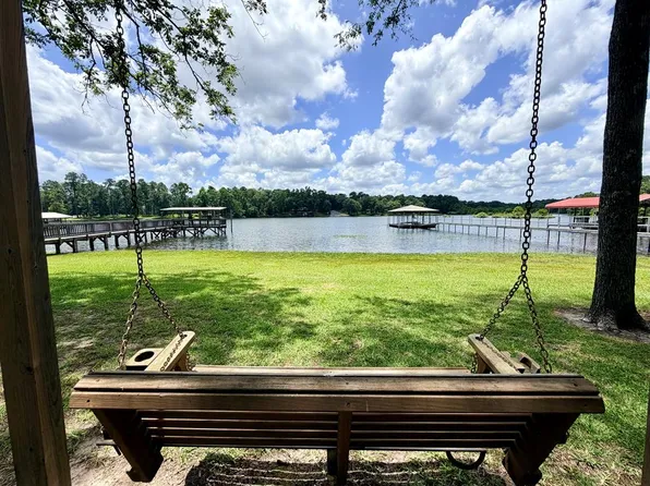 434 Ramsey Dr, Hemphill, TX 75948