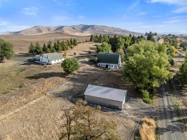 3351 W Lone Pine Rd, Tekoa, WA 99033