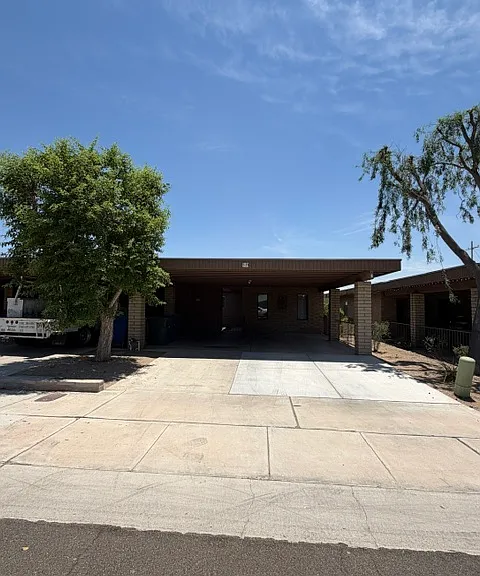 191 W 27th Pl — Photo 1