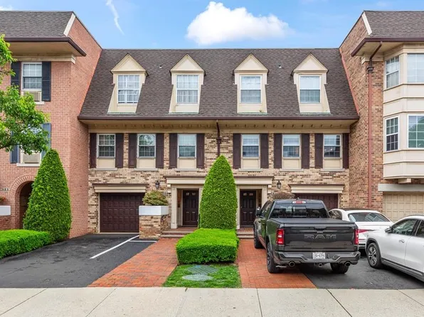 1229 Estates Lane image 1 of 24