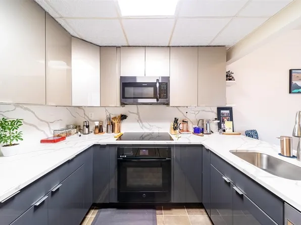 187 Wayne Street image 8 of 20