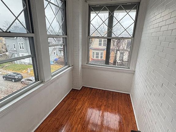 5th image of 5740 Elmer St #E7