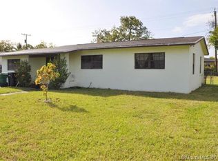 9771 Martinique Dr, Cutler Bay, FL 33189