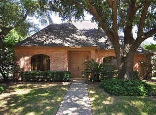8007 Fresno Dr, Houston, TX 77083