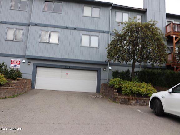 3rd image of 2300 Sentry Dr #E-107