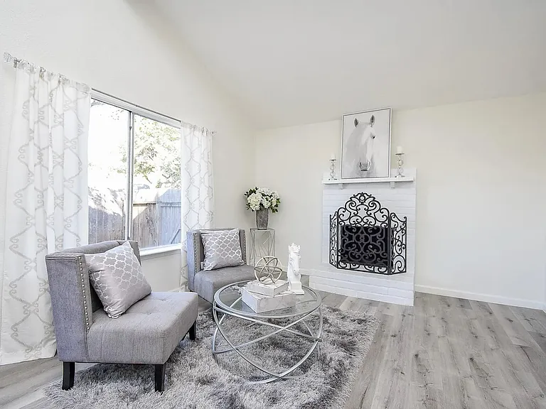 10010 Tahoka Ln — Photo 11