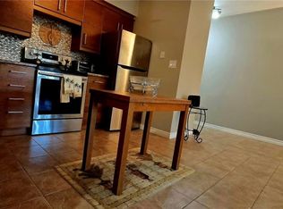 10 Woodman Dr S #108, Hamilton, ON L8K4E1