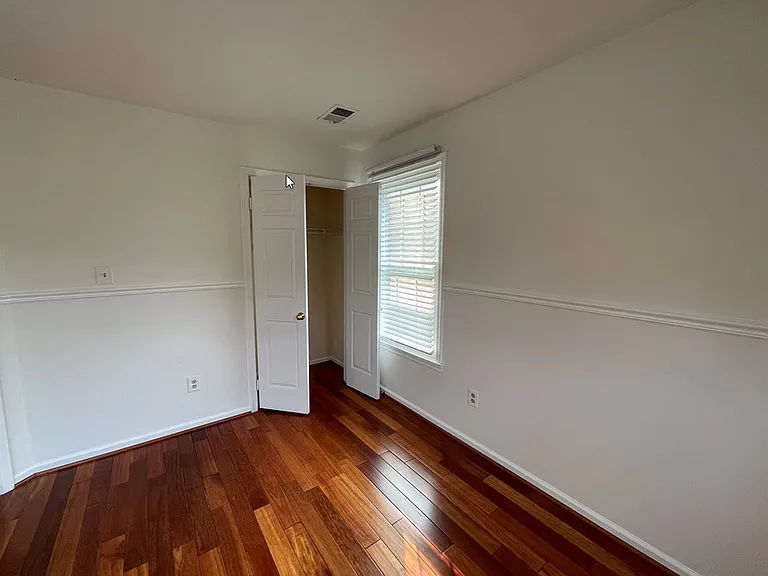 7727 Rockledge Ct — Photo 32