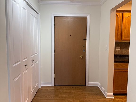 2nd image of 300 Thames Pkwy APT 3D