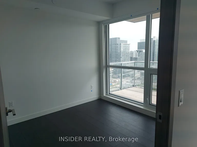 27 McMahon Dr #1515 — Photo 17
