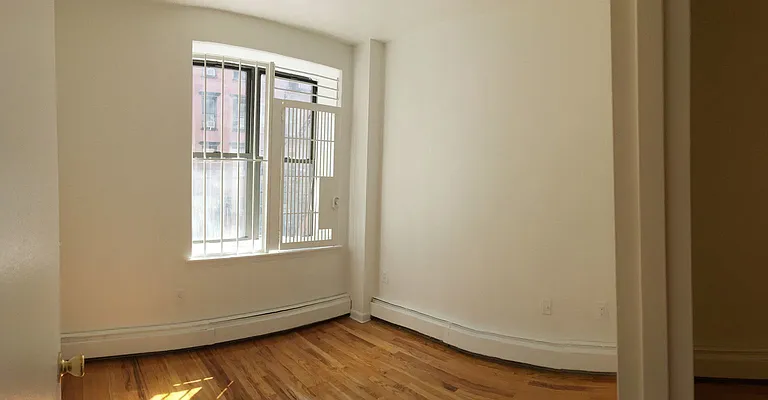 Rented by RC REAL ESTATE OF NEW YORK | media 5