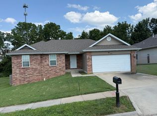 3346 S Cottage Ave, Springfield, MO 65807