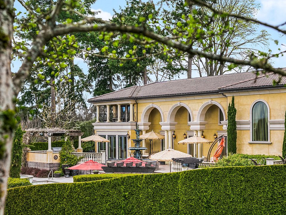 8638 NE 19th Pl, Clyde Hill, WA 98004 Zillow