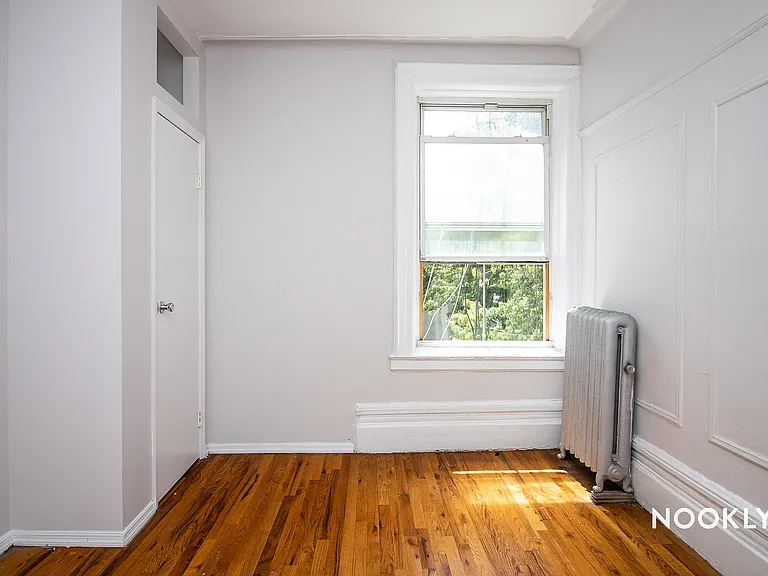 784 Saint Johns Pl #4R — Photo 4