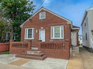 119 E Fern Rd, Wildwood Crest, NJ 08260