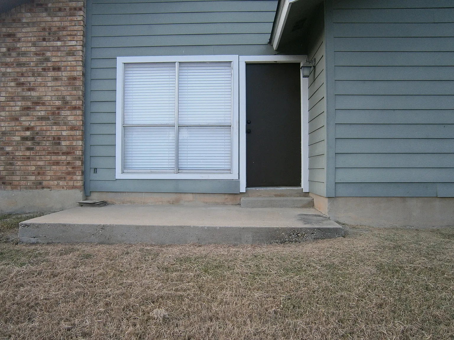 2 bed, 827 sqft, $1,150 — Photo 3
